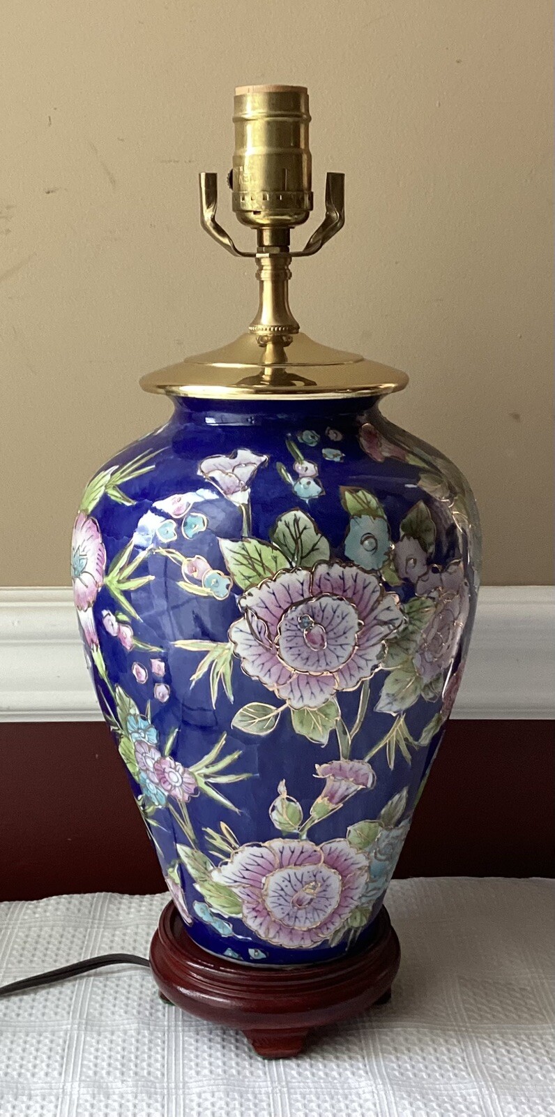 Vintage Chinese Cobalt Blue Porcelain Floral Vase Lamp Chinoiserie 16″ Working