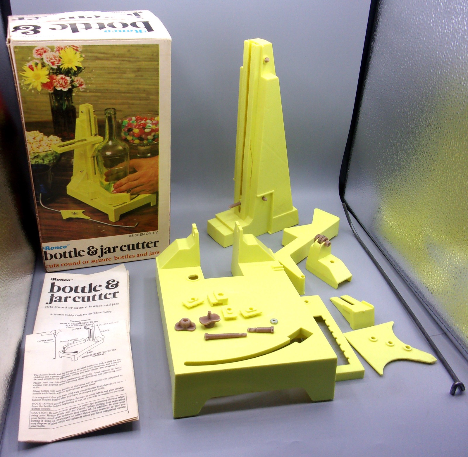 Vintage 1972 Ronco Bottle And Jar Cutter for Crafts