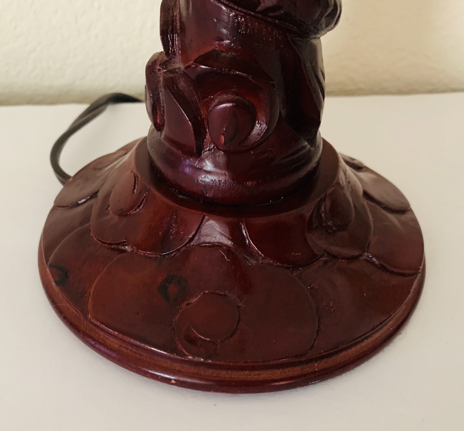 VTG Yi Lin Arts And Treasures Of China Wood Carved Dragon And Flowers Table Lamp