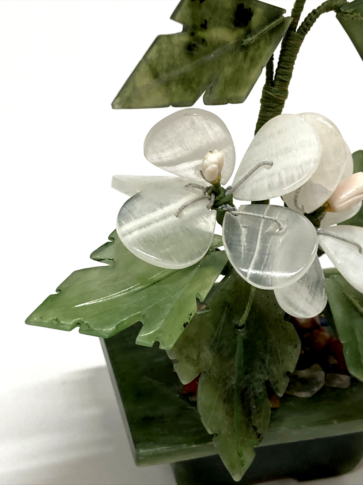 Chinese Jade and Agate Bonsai White Flower Arrangement in Green Jade Pot