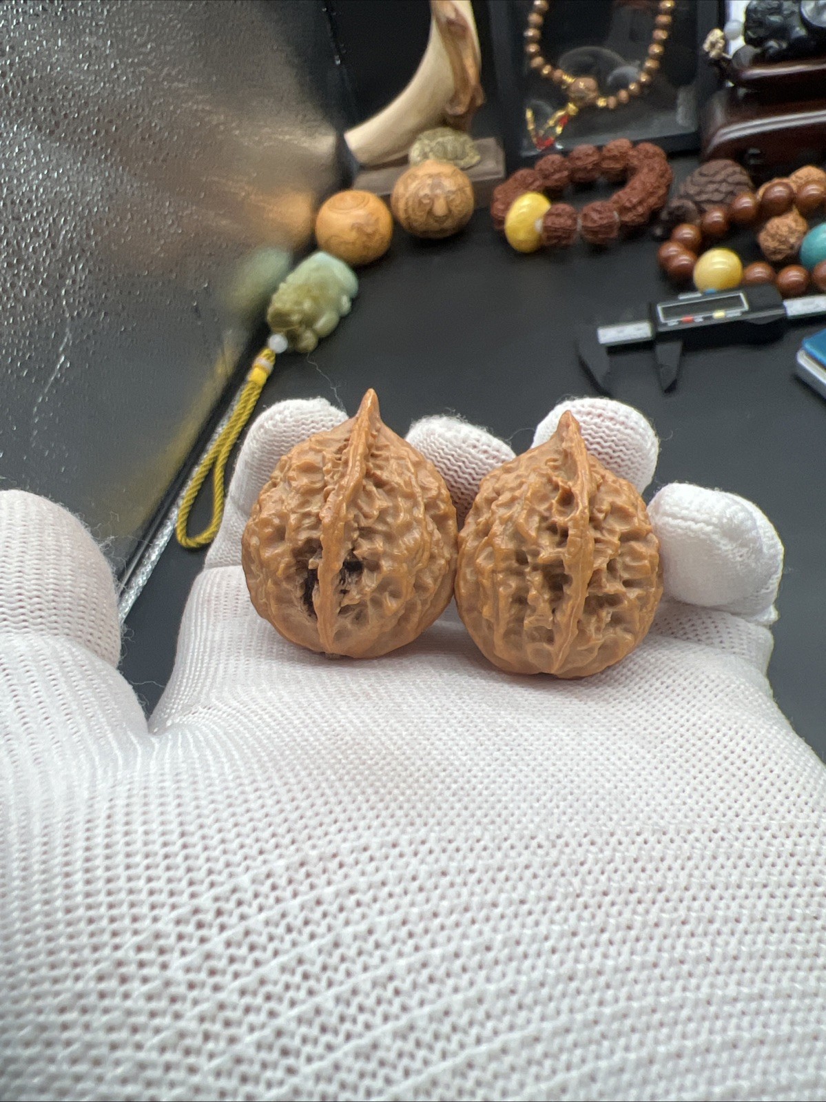 Pair of Match Chinese Health Small Walnut Collection精配文玩核桃🐉龙脊纹秋子小手捻