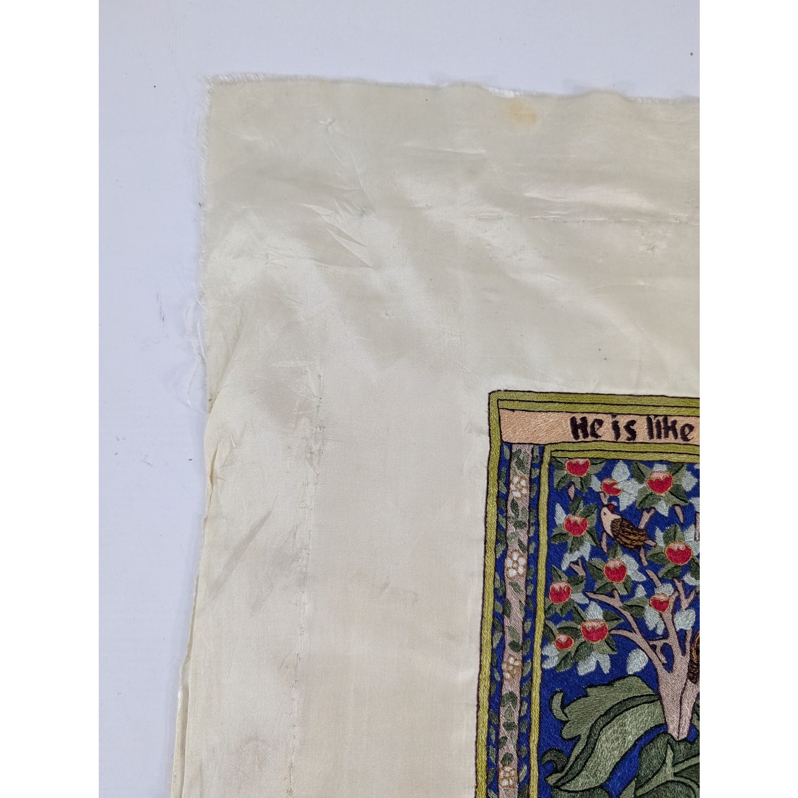 Vintage Hand Embroidered William Morris Inspired Tree of Life Tapestry 21x14in