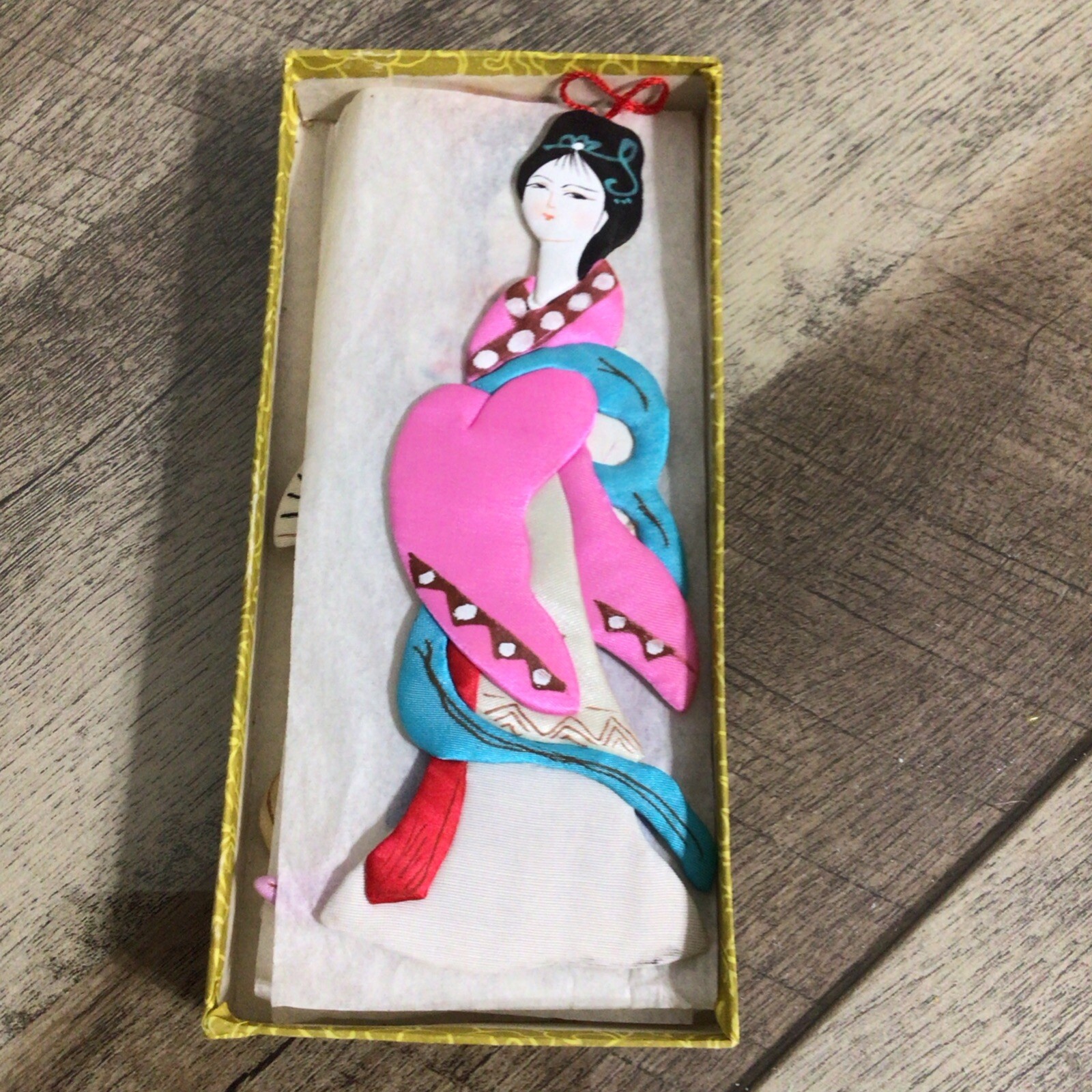 Lillian Vernon Silk Chinese Ladies Ornaments Asian Oriental Set of 4 Vintage