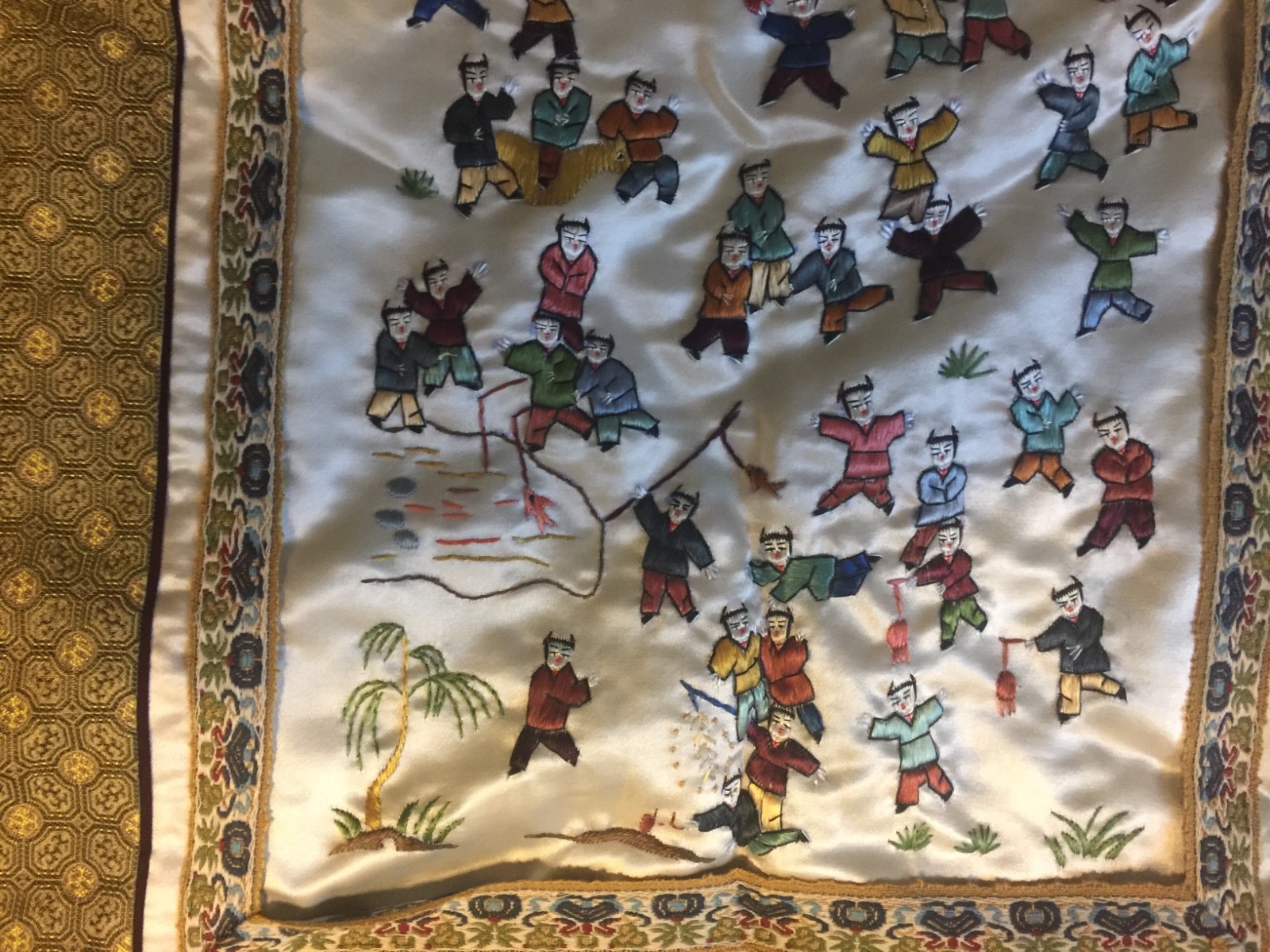 Vtg Chinese Silk Tapestry Wall Hanging “100 Happy Children Playing” Embroid RARE