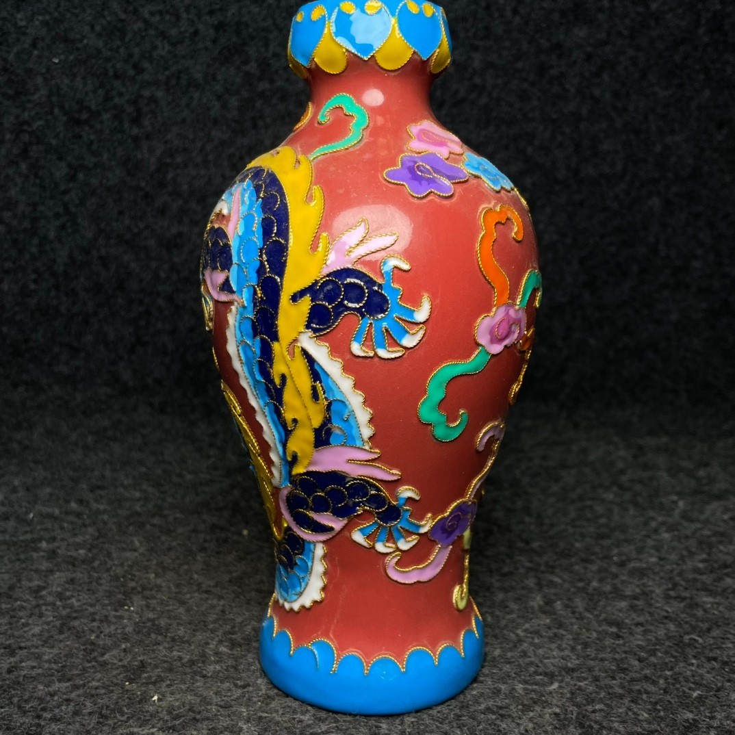 Imperial cloisonn é enamel multicolored glazed porcelain vase