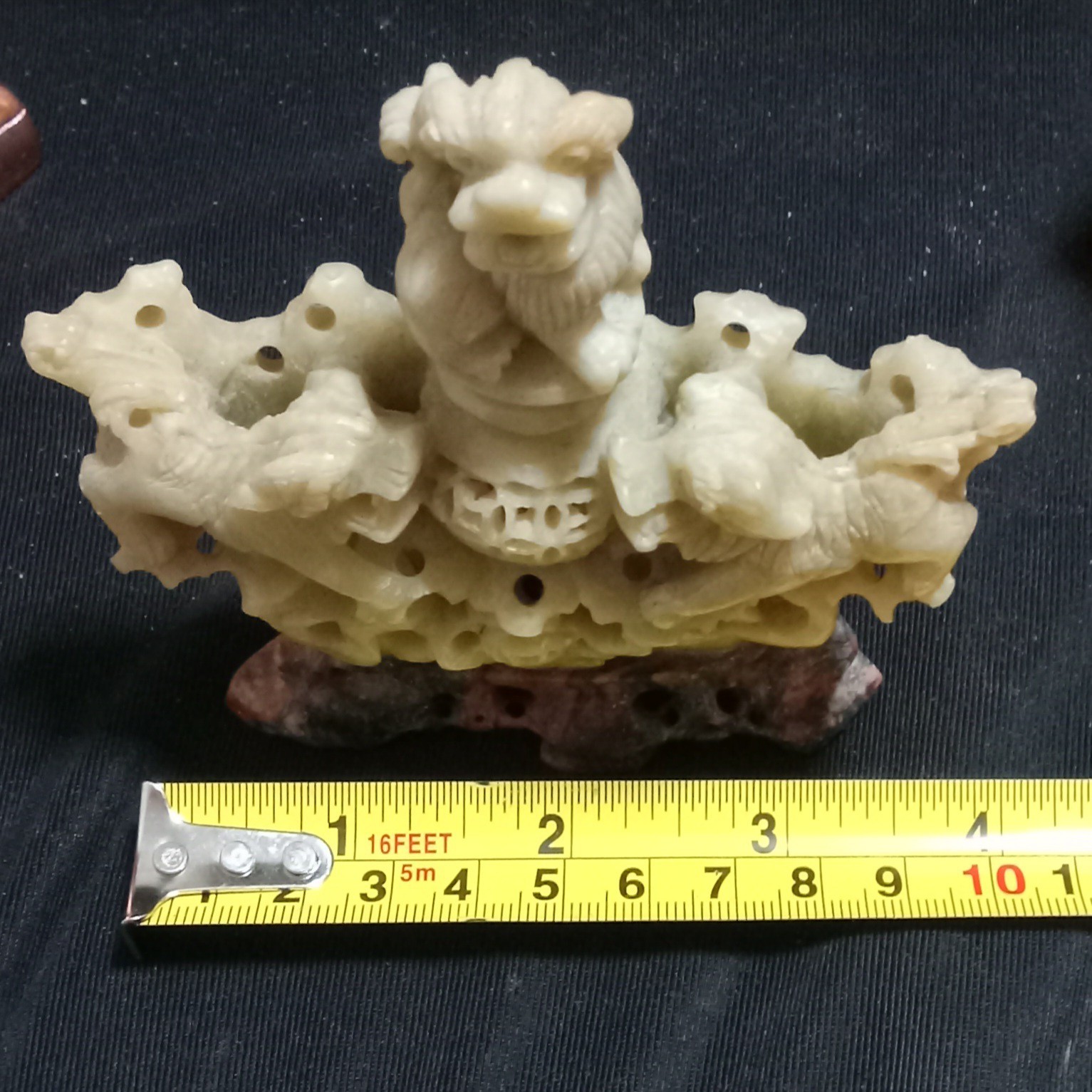 ORNATE VTG HAND-CARVED SOAPSTONE INCENSE BURNER FOO DOGS/LIONS CHINA 4”x 1″ x 4”