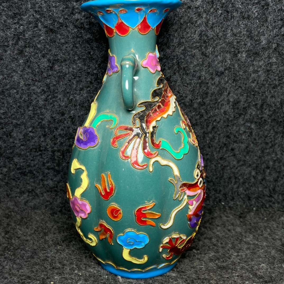 Imperial cloisonn é enamel multicolored glazed porcelain vase