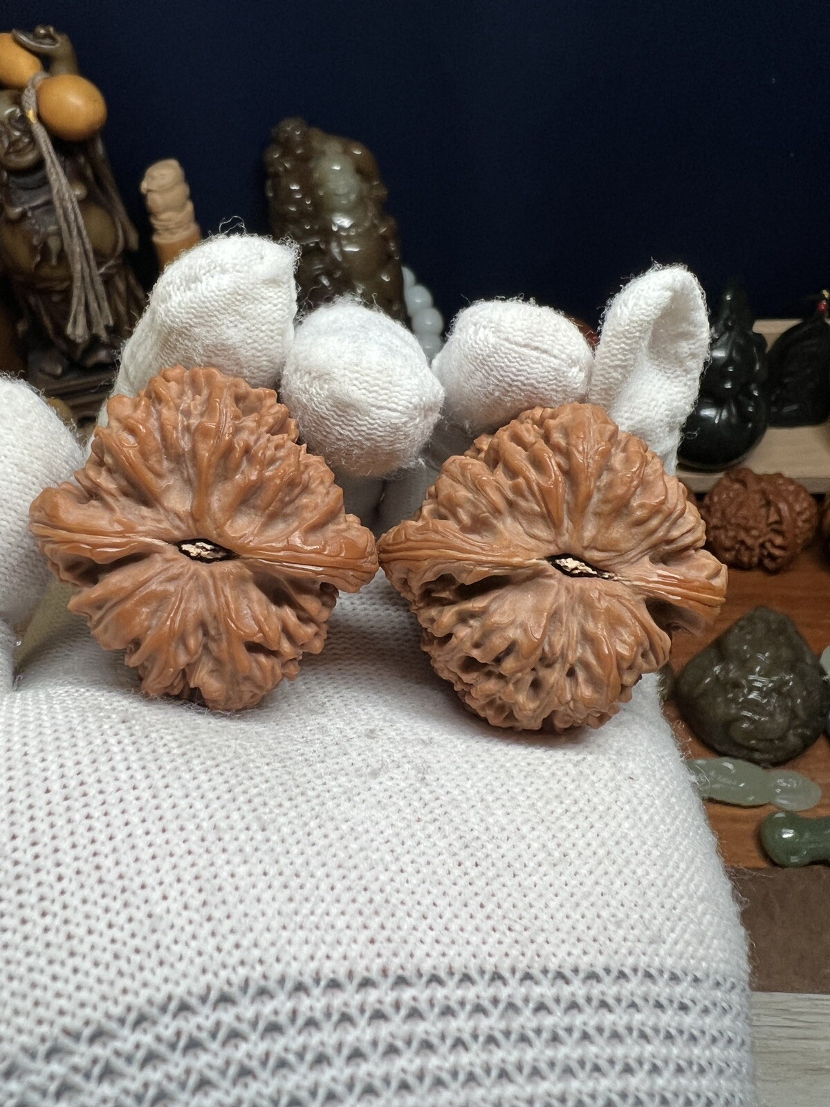 Pair of Match Chinese Health Walnut Collection41×40×36mm 精配文玩核桃～南疆石