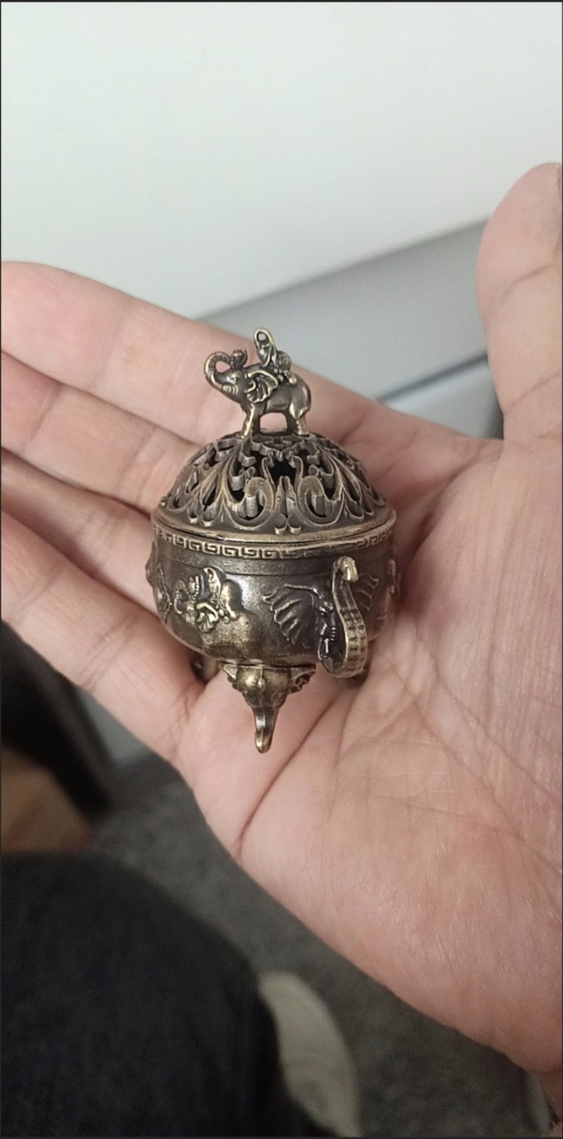 Alloy Three-Legged Tripod Incense Burner Elephant Carved Incense Censer Decor