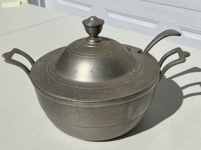 Vintage Wilton Armetale Pewter Soup Tureen w/ Lid & Ladle Columbia PA USA 8.5″