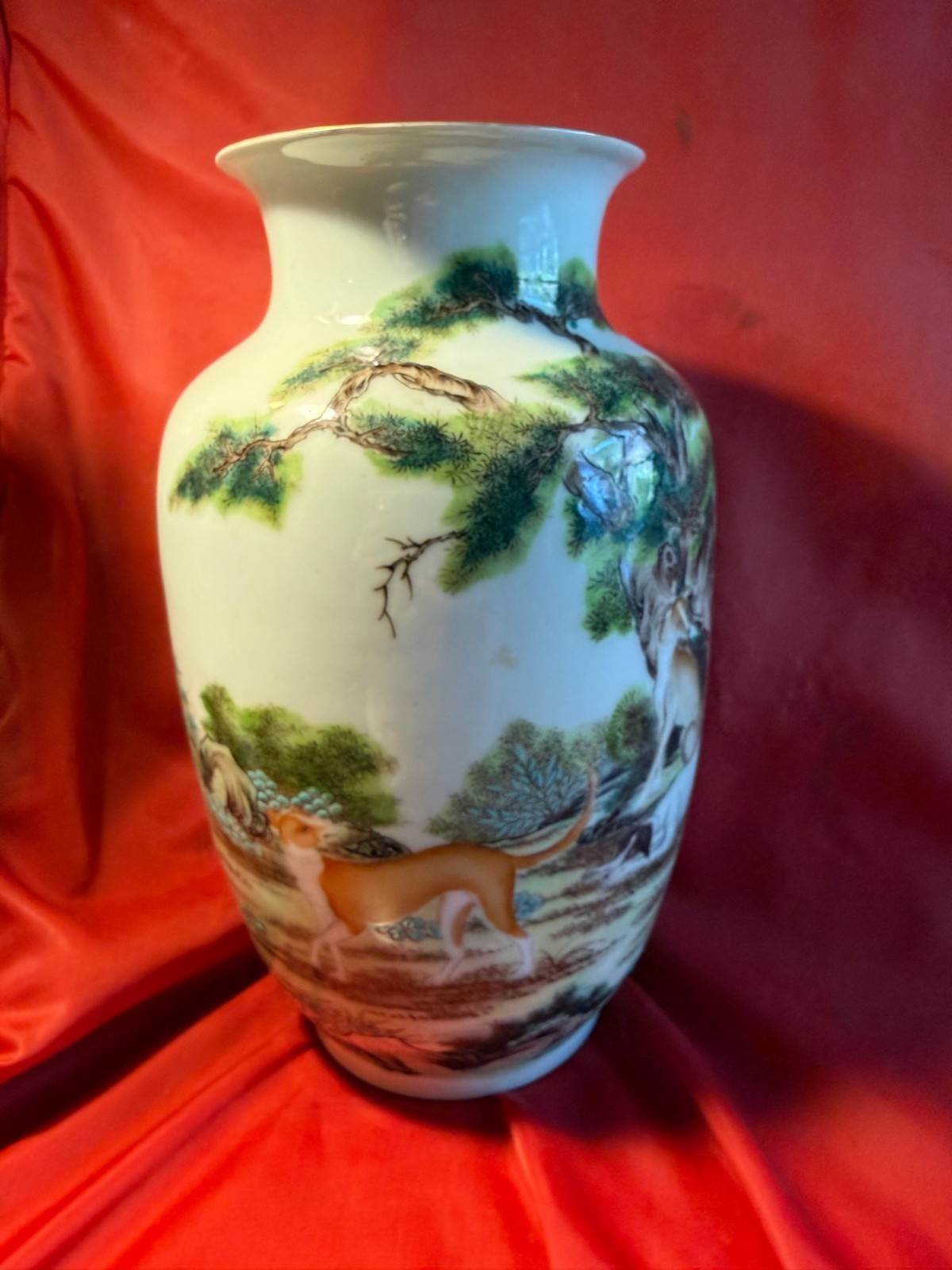 12 inches Chinese Vase Collectible