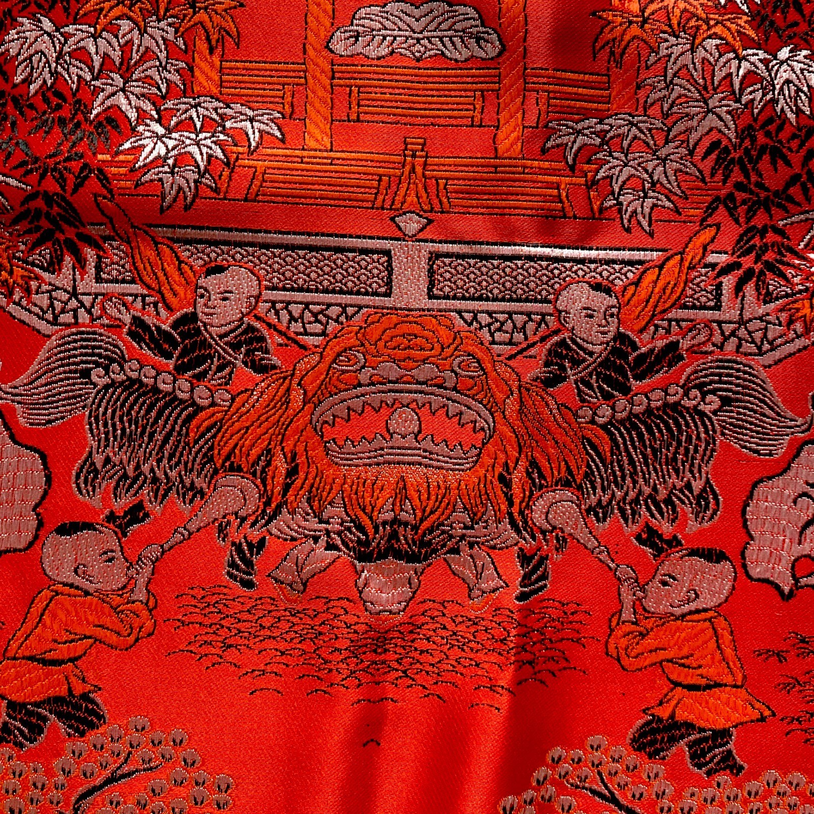 Vintage Chinese Piano Shawl Tablecloth Tapestry Red Silk Brocade 38 x 35 NEW