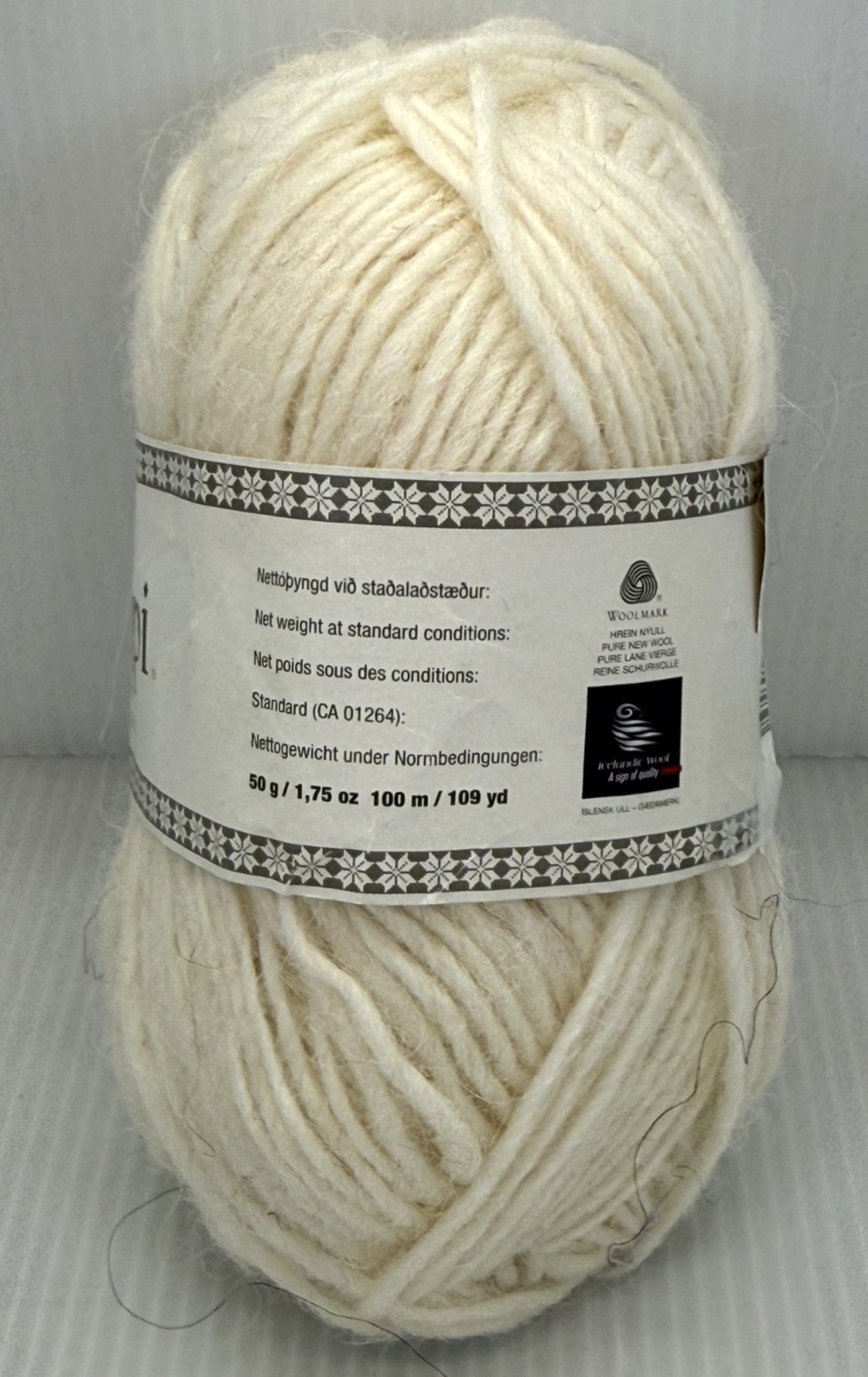 One Skein Lettilopi 100% Wool Yarn Color 0051 White 1.75 oz. 110 yds