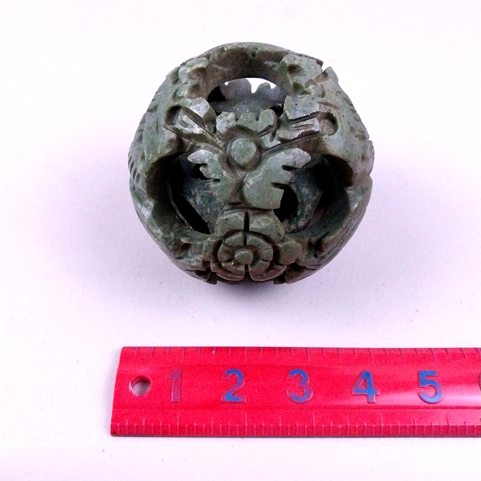 Vintage Chinese Puzzle Ball Natural Serpentine Jade Sphere Round 3.5 Inch
