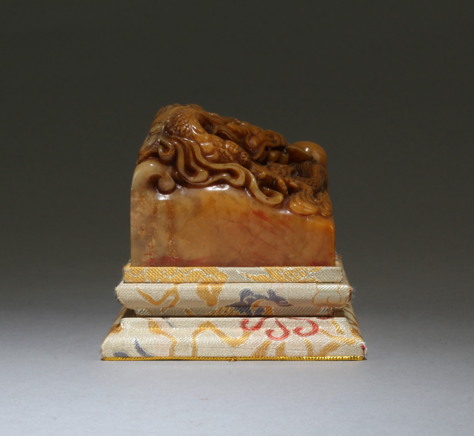 Chinese TianHuang Square Seal, the top depicts an intricate carving of a dragon