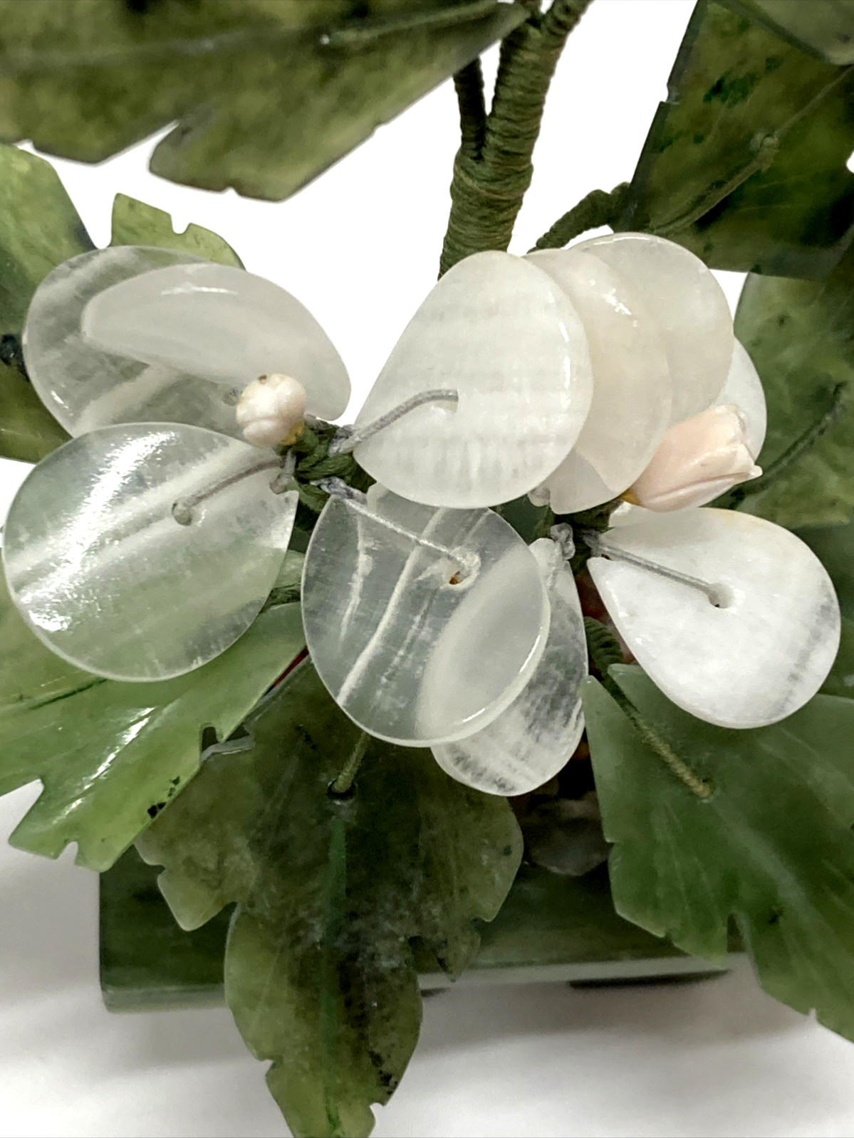 Chinese Jade and Agate Bonsai White Flower Arrangement in Green Jade Pot