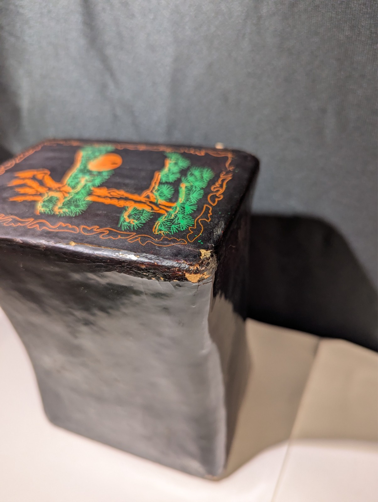 ANTIQUE CHINESE BLACK LACQUERED LEATHER OPIUM PILLOW GEISHA ASIAN DECOR TREES