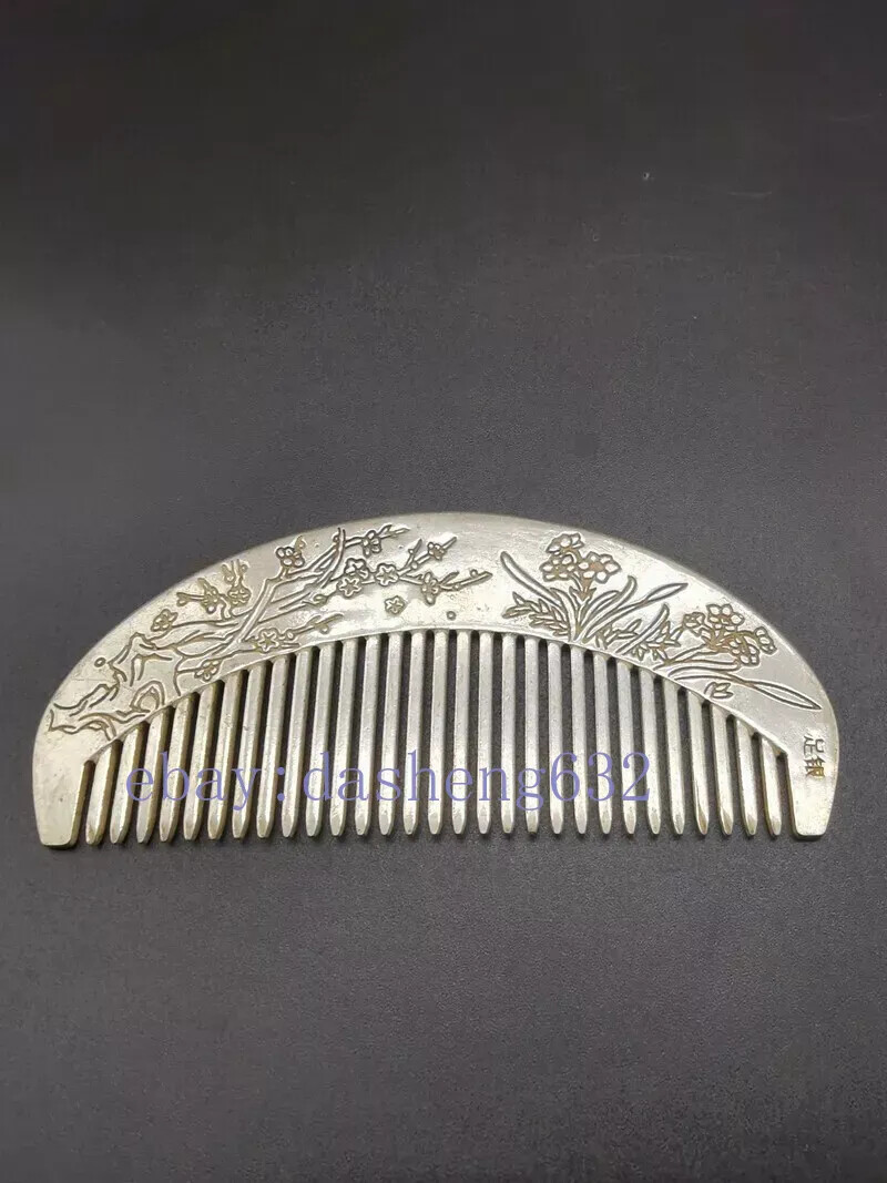 Exquisite Old Chinese handcarved plum bamboo comb statue