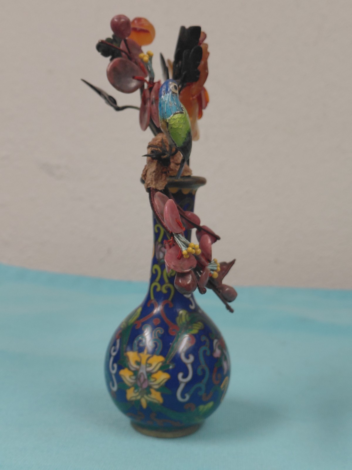 Vtg Chinese Cloisonné Vase Gemstone Flowers Metal Enamel Bird 6″ Tall VGUC