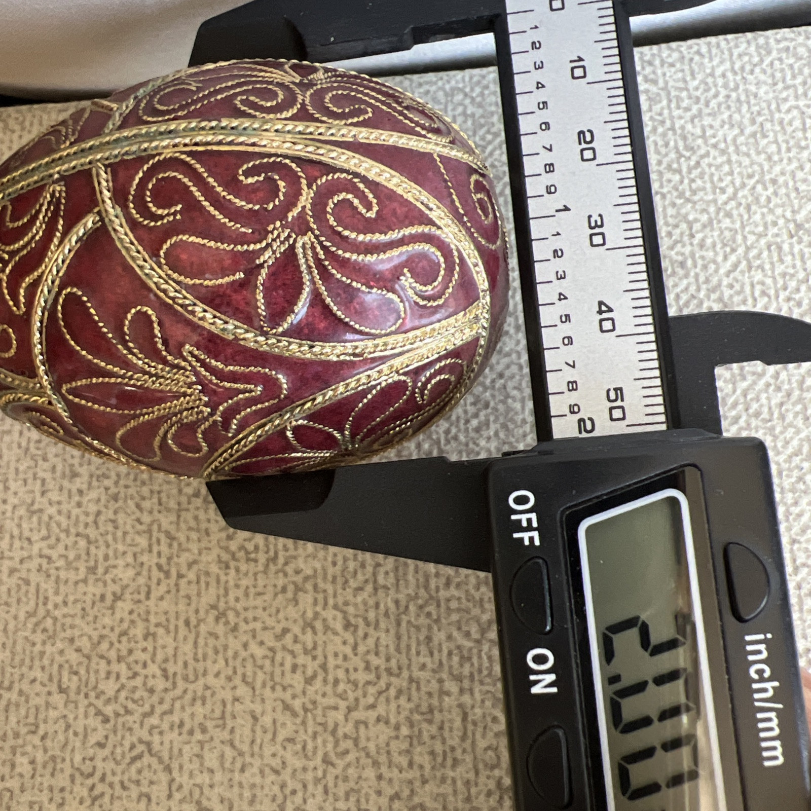Red Enamel Cloisonné Egg Handcrafted Metalwork w/Raised Gold Wiring Collectible