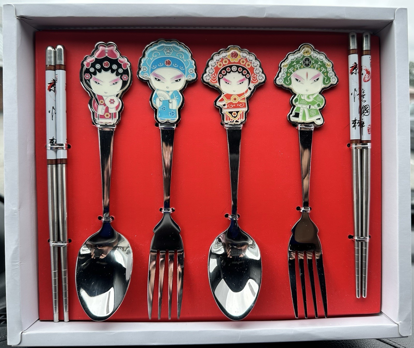 Chinese Peking Opera Characters Flatware and Chopstick Set