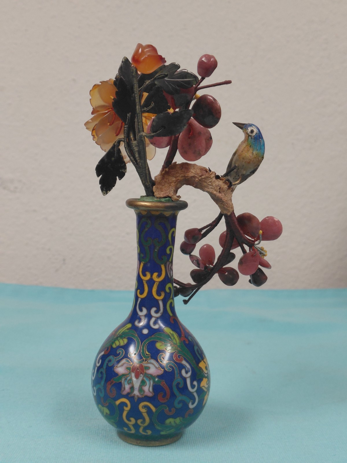 Vtg Chinese Cloisonné Vase Gemstone Flowers Metal Enamel Bird 6″ Tall VGUC