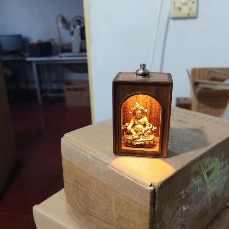 Mini Walnut Wood Shrine 5.8x4x3cm for 2.5-4.5cm Buddha Statues