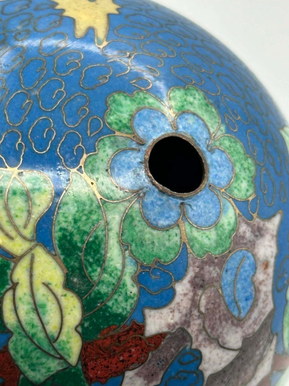 Vintage Chinese Cloisonné Enamel Egg on Wood Stand Floral Design H 7.25″