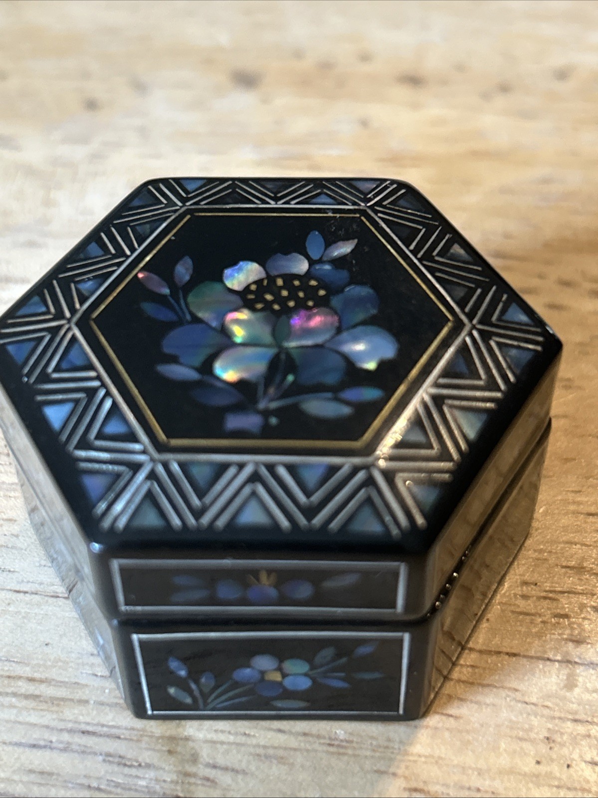 Vintage Hexagonal Mother of Pearl Inlay Lacquer Box Floral Geometric
