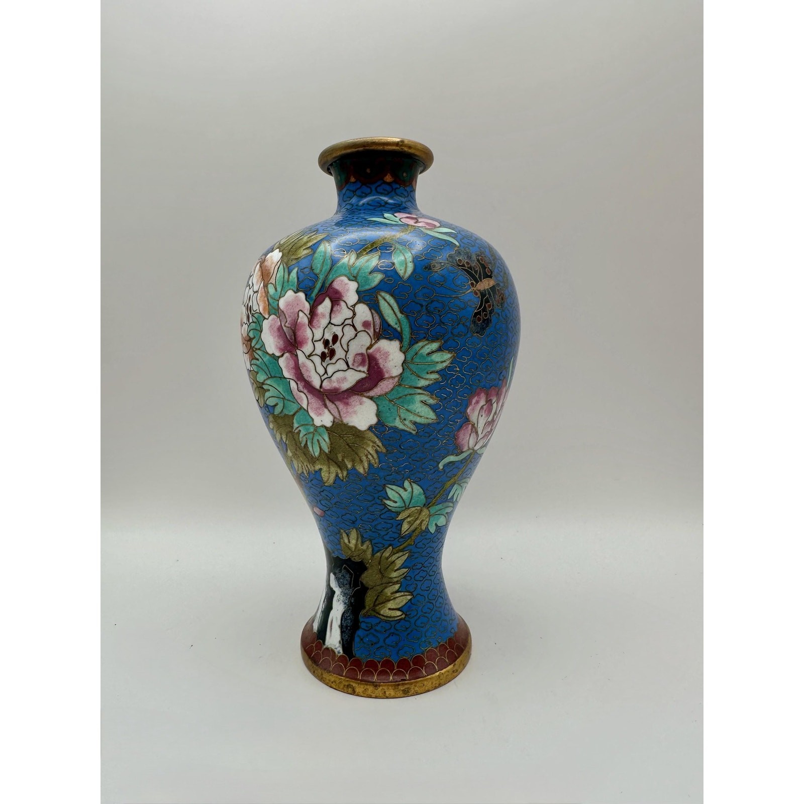 Vase Blue Chinese Cloisonné Pink Floral and Leaf Motif Brass Accents