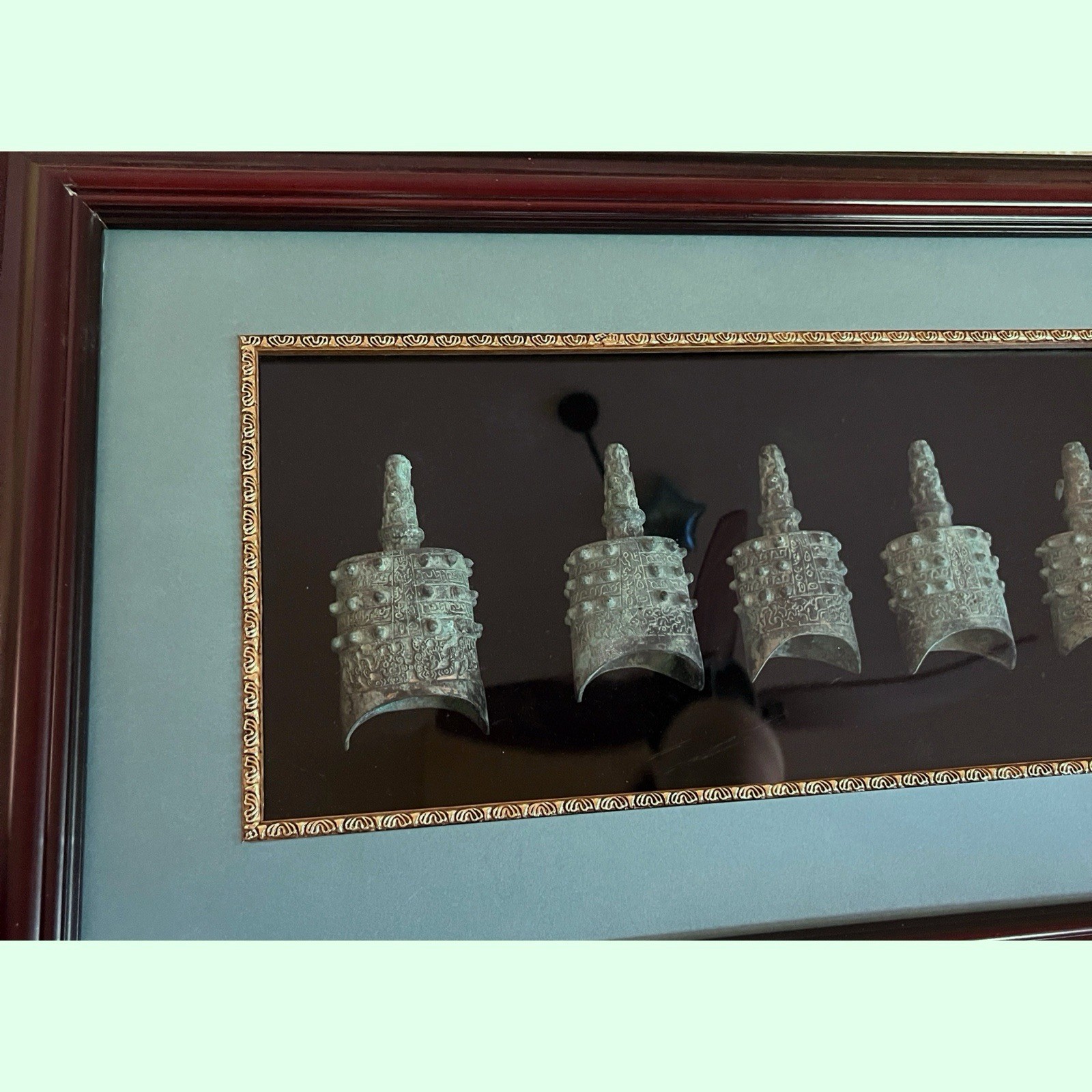 Chinese Framed Vintage Set Of 5 Antique Bronze Bianzhong Replica Meditation Bell