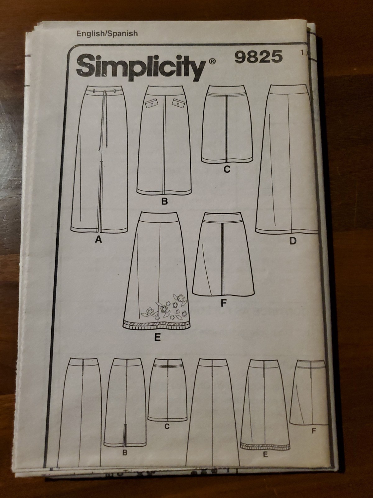 Simplicity Skirt Sewing Pattern 9825 Size 14 16 18 20 UNCUT FF