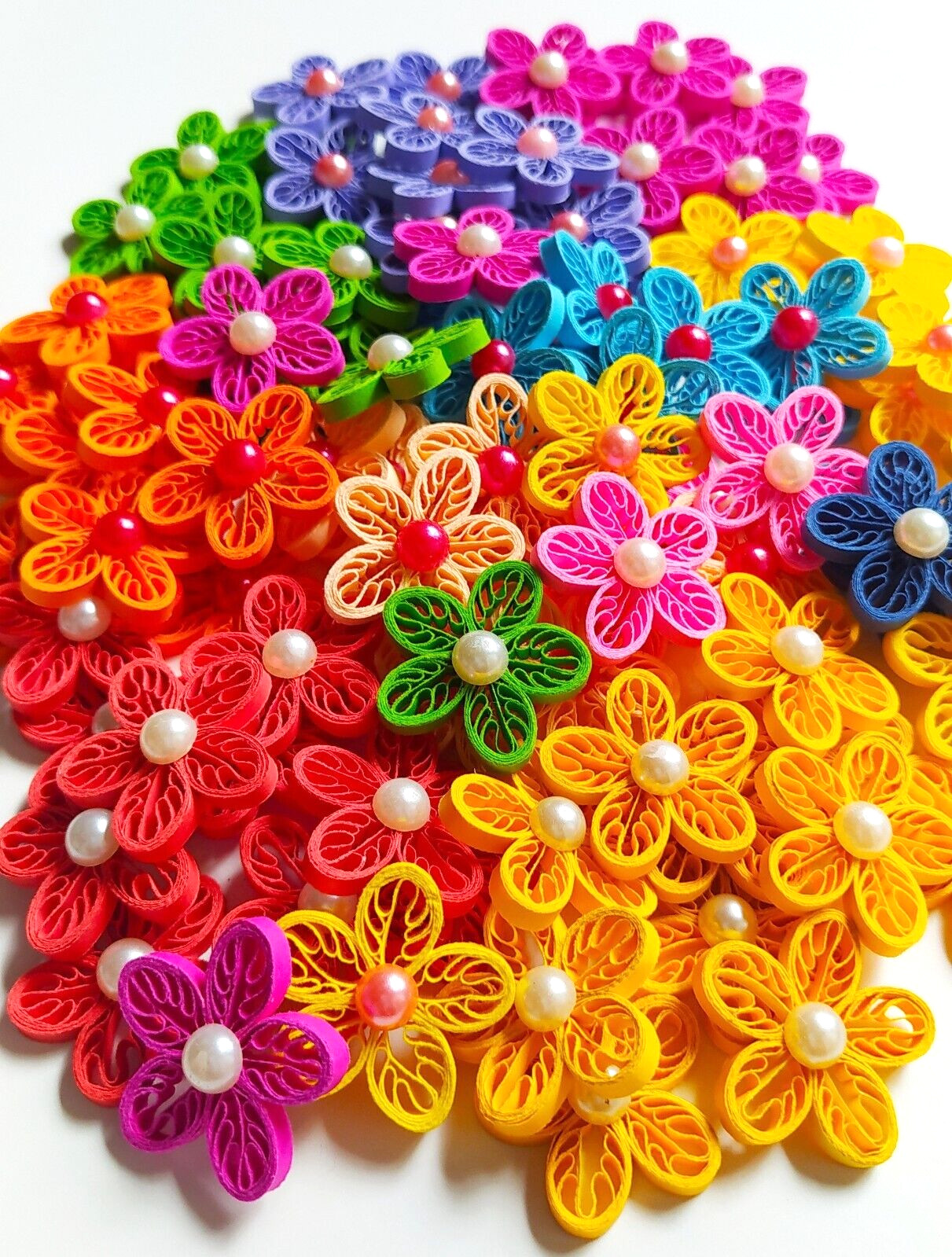 X 100 Paper quilling flowers Made Using a Comb/ Handmade Greetings cards,NEW