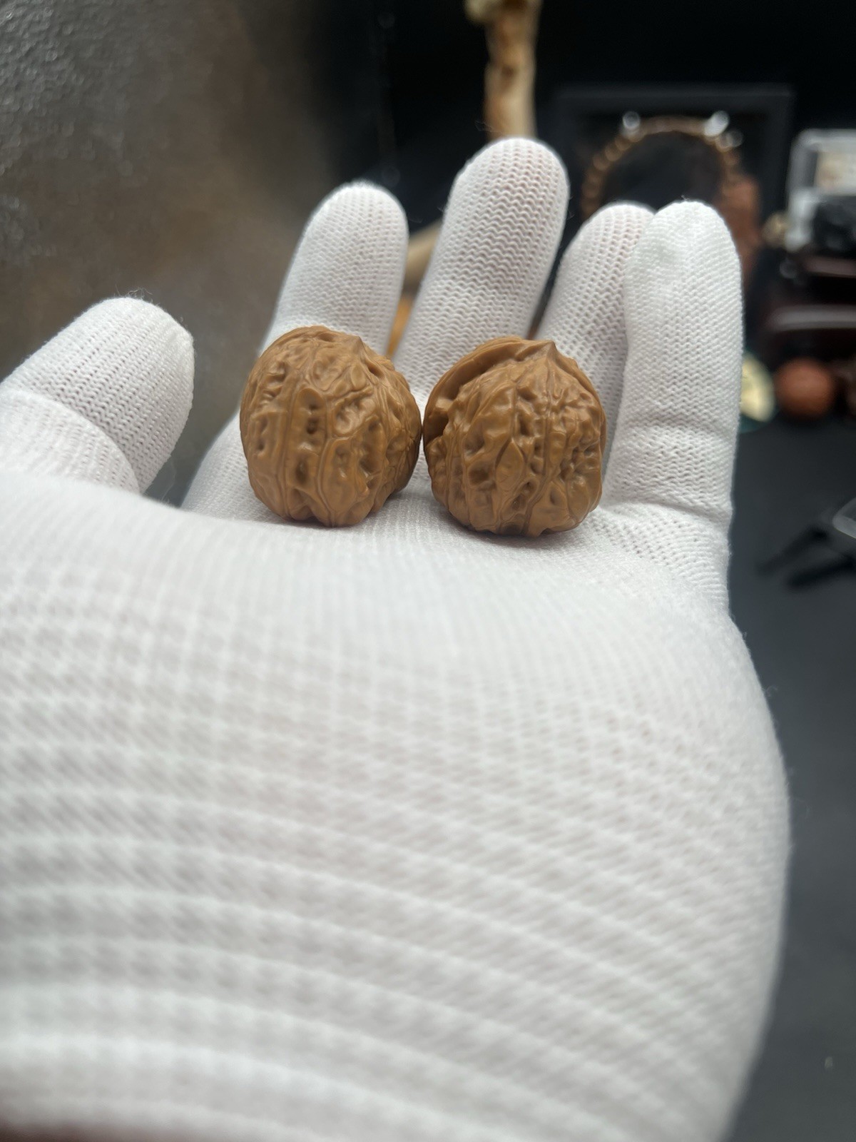 Pair of Match Chinese Health Walnut 27×36×26mm 精配文玩核桃～小众门头沟元宝