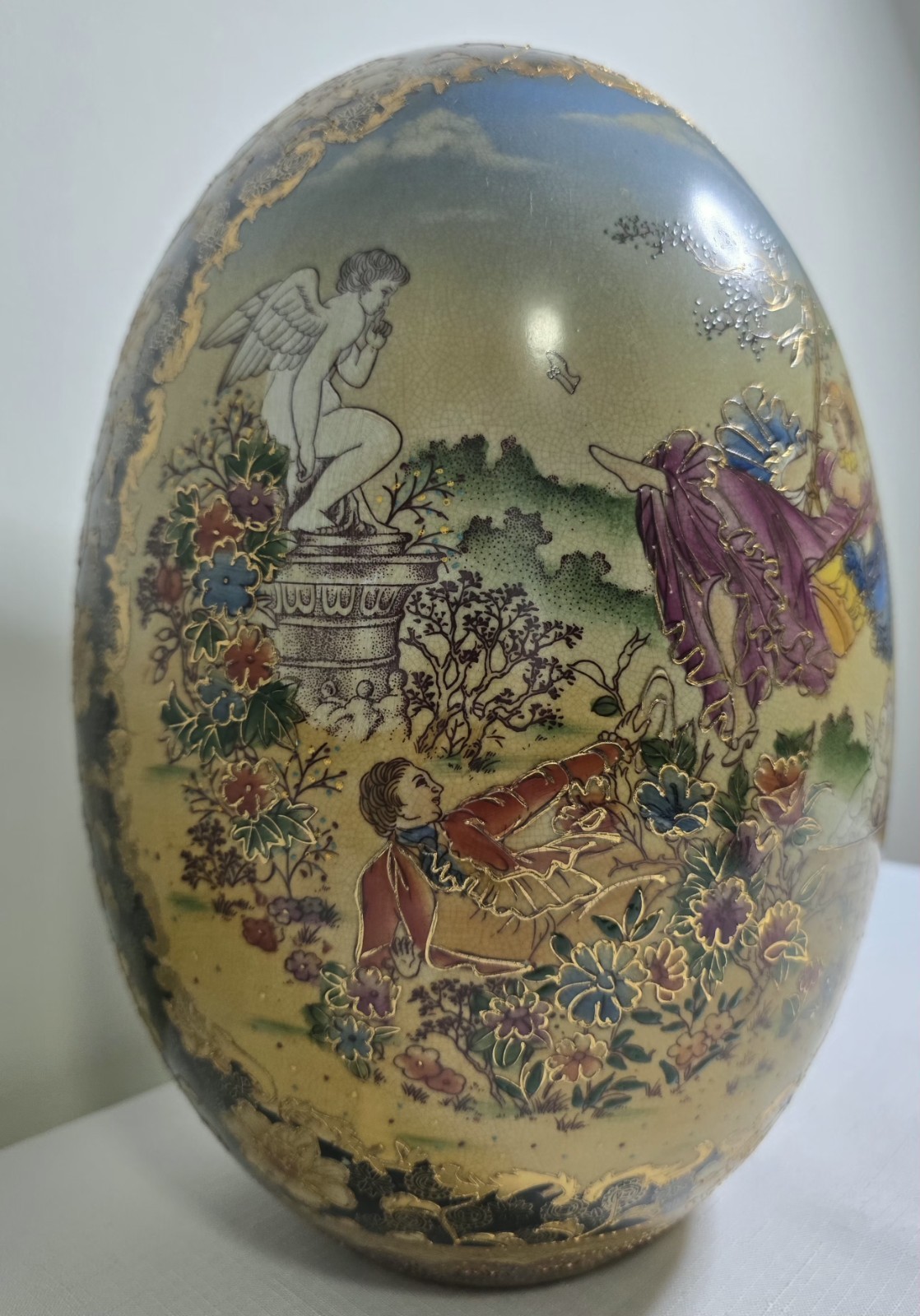 VTG 1950s HandPainted Satsuma Large Porcelain Egg Courting Couple Cherub Motifs