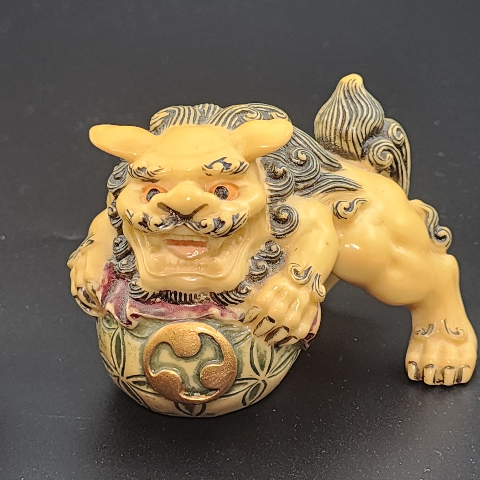 Pair Oriental Foo Fu Dog Figures Khara 2 Lions Vintage 2.5″h X 3″l Resin MCM