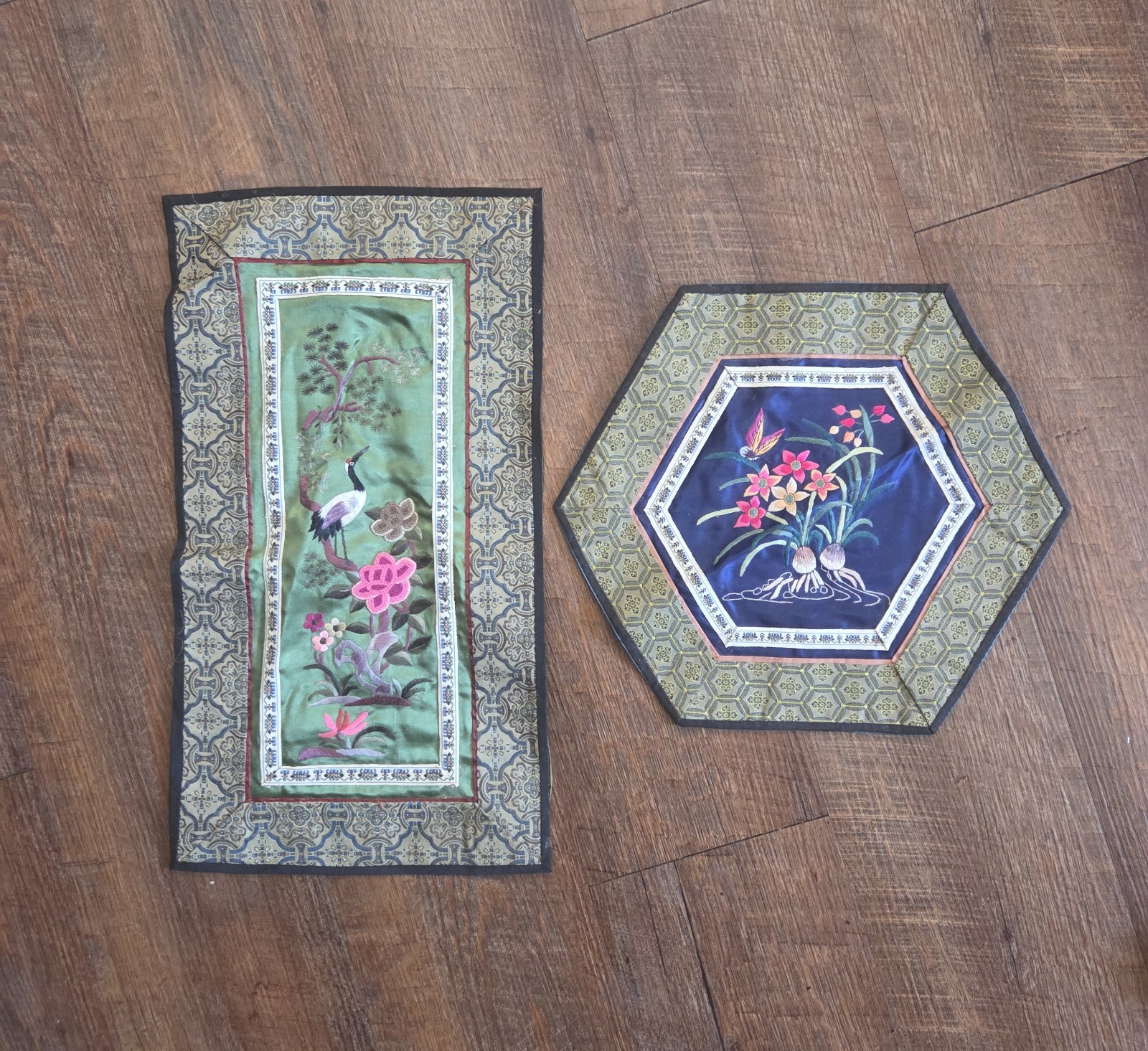 Chinese 100% Hand Embroidered Fabric Silk Embroidery Art Flowers Birds Doily NOS