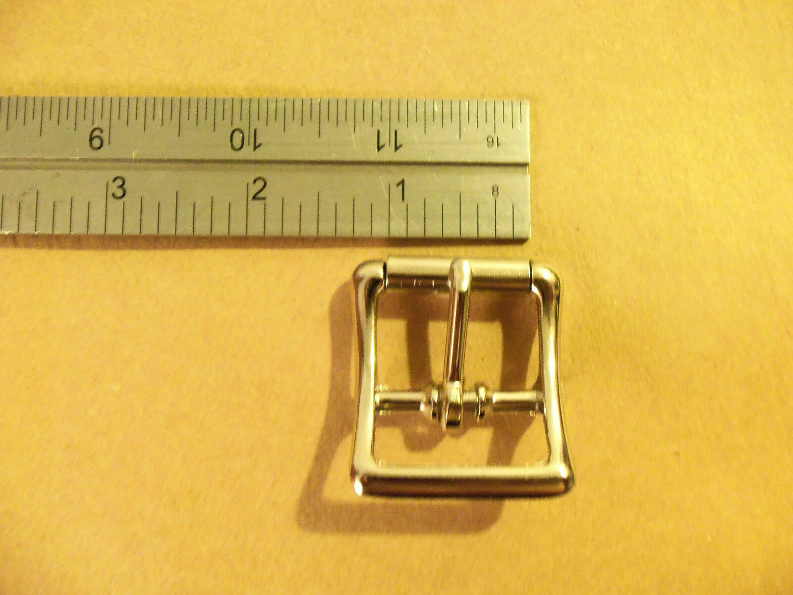 1″ Nickel Plated Middle Bar Roller Buckles (Pack Of 10)