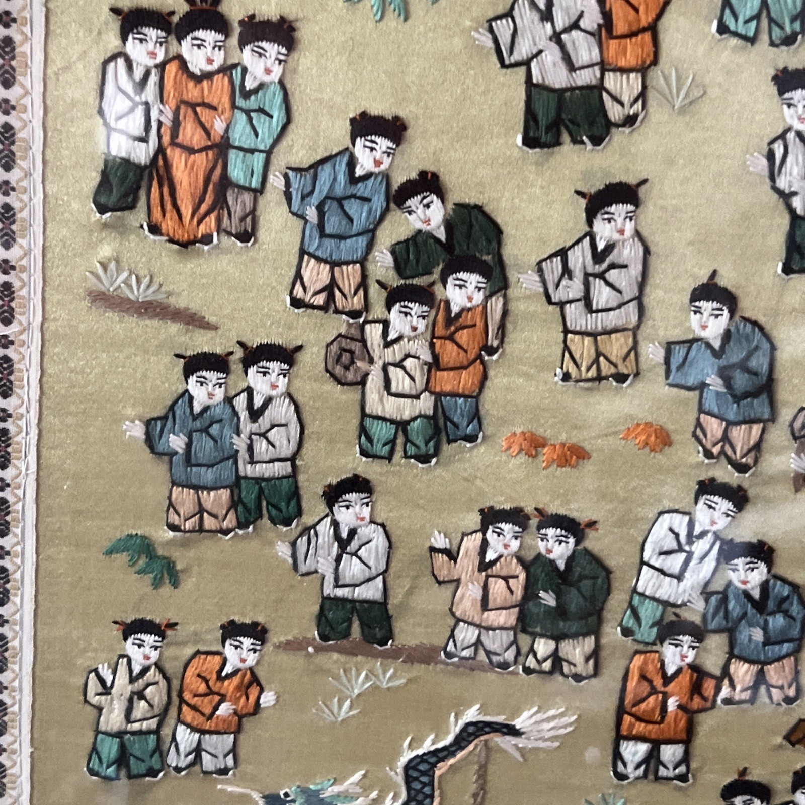 Chinese 100%Hand embroidered Peking Embroidery Art: Party painting screen