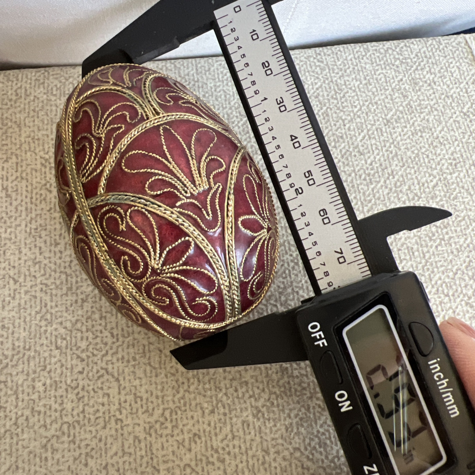 Red Enamel Cloisonné Egg Handcrafted Metalwork w/Raised Gold Wiring Collectible