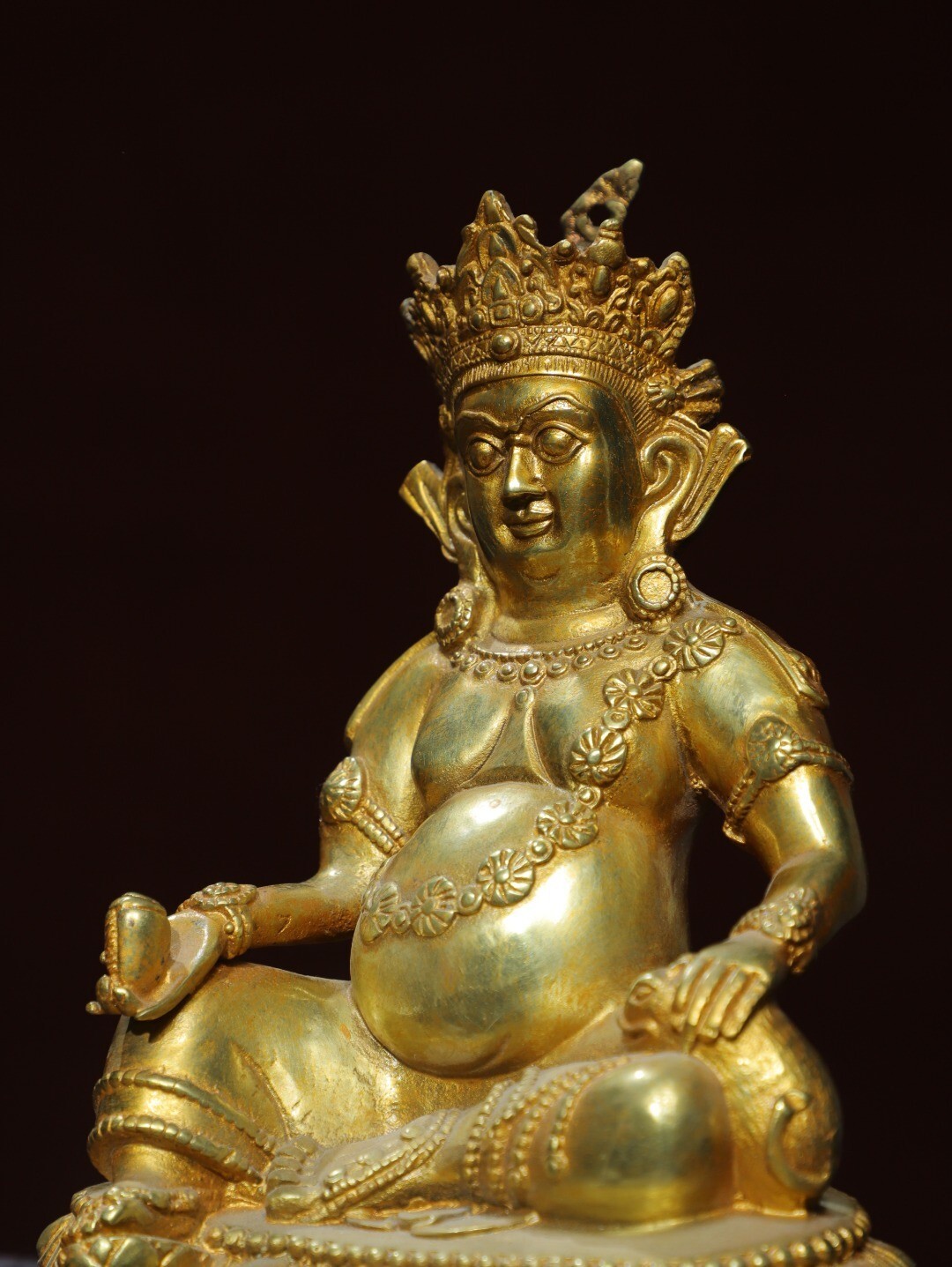 Bronze gilded statue of the Yellow God of Wealth
