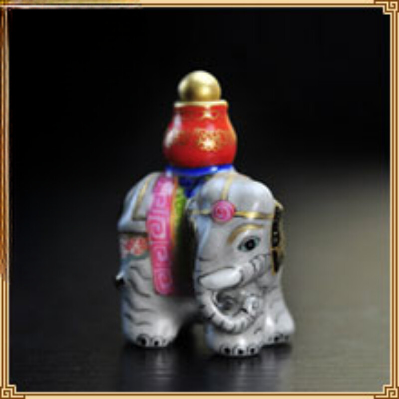 2.5″ Chinese Famille Rose Porcelain Animal Elephant Snuff Bottle