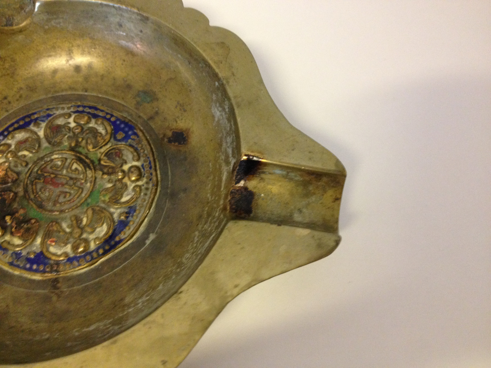 Vintage Antique Chinese Brass Ashtray w/ Enamel, Bats & Symbol Decoration
