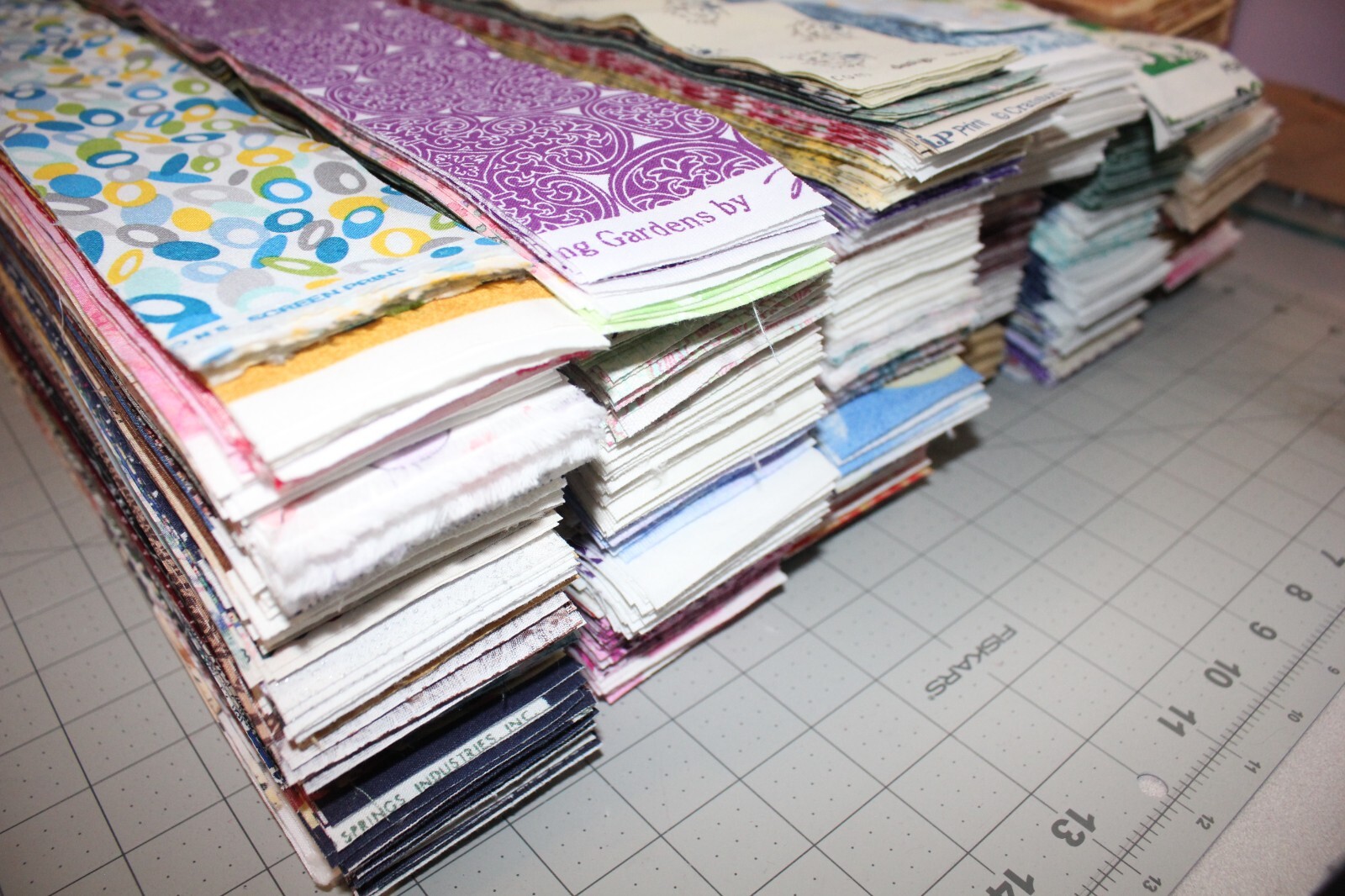 75 PC 2.5″ JELLY ROLL Strips Mixed 100% Cotton Fabric-Quilt-Sew Grab Bag