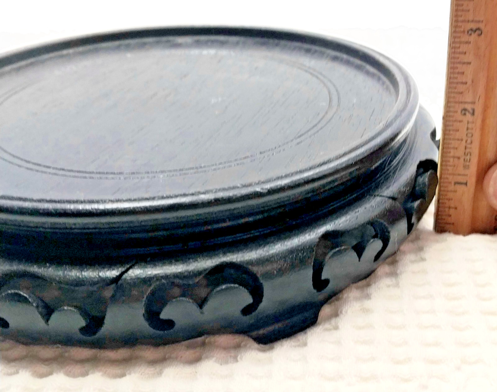 Vtg Chinese Black Carved Wood Display Stand 6.75 ” Inner Ring Hong Kong Ebonized