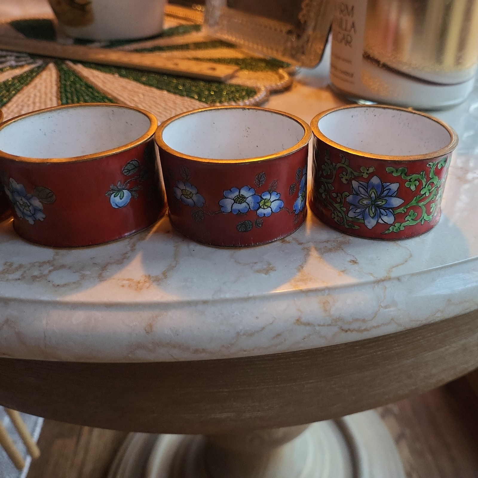 4 Vintage Cloisonné Napkin Ring Enamel red asian Floral Design Unique Multicolor
