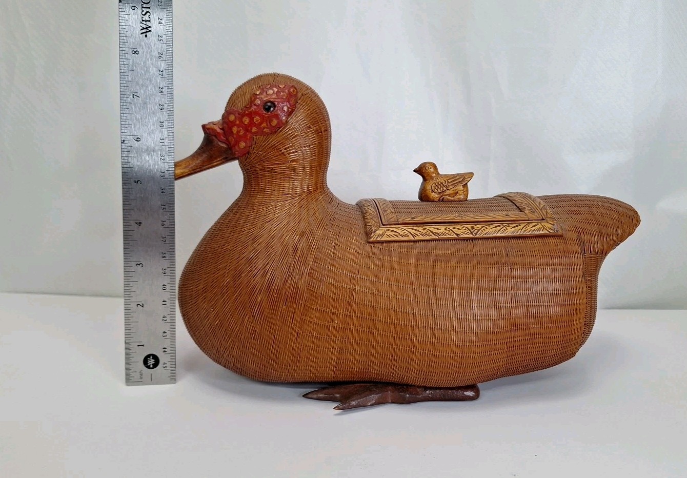 Mid Century SHANGHAI HANDICRAFTS WICKER & CARVED WOOD BASKETRY Basket BOX DUCK