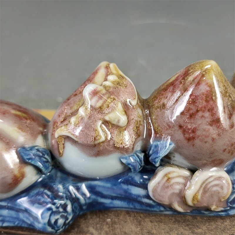 8.9″ Chinese Blue-and-white Porcelain Red Glaze Longevity Peach Pen Rack
