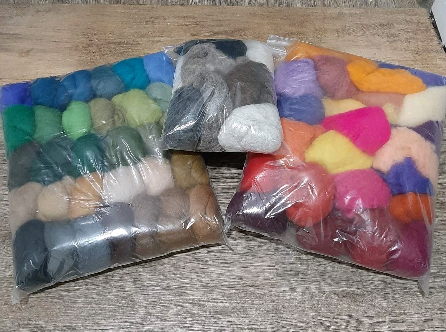 62 1/2oz Needle Felting Wool Roving Multi Color