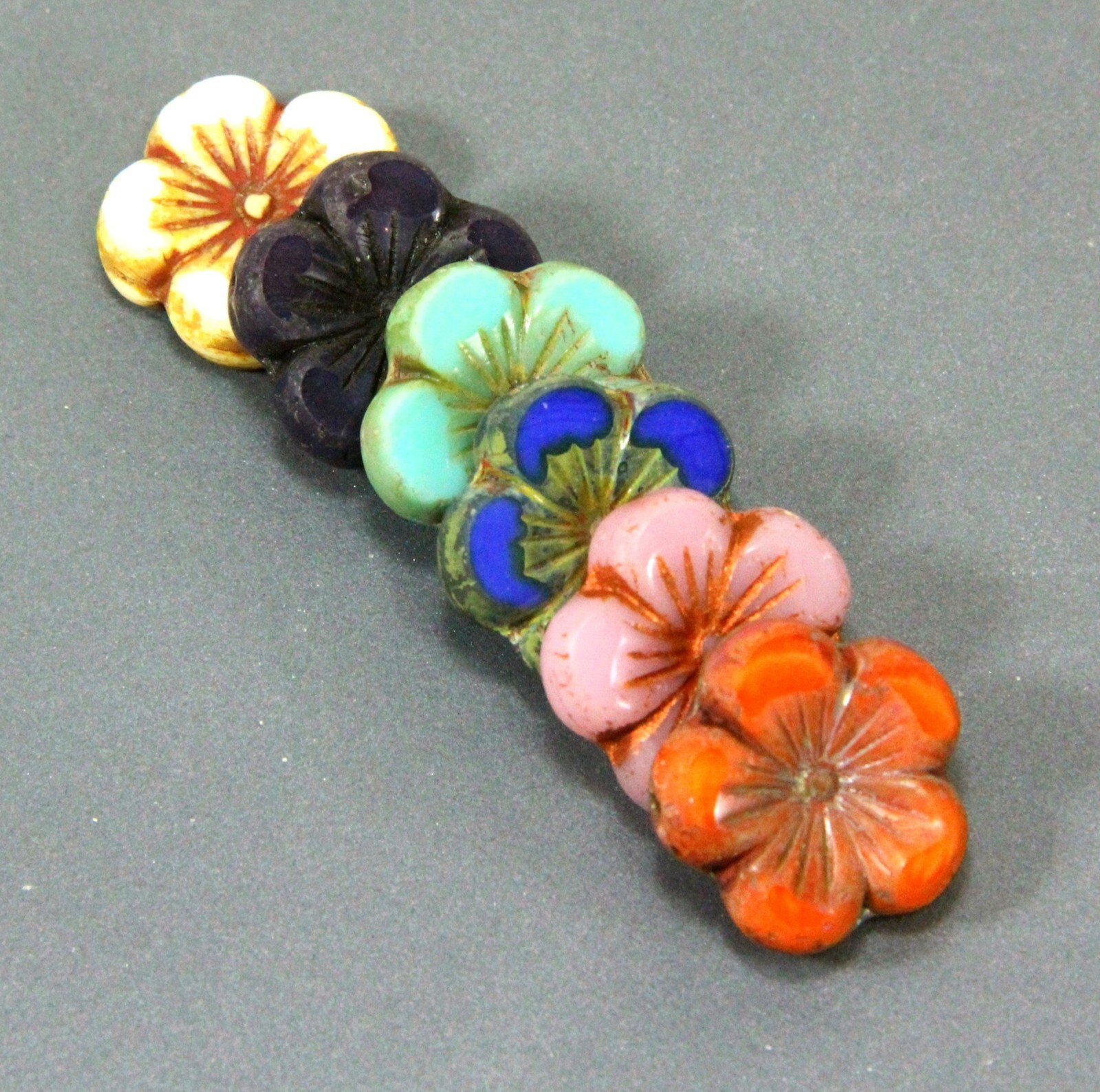 Large Hibiscus Flower Beads, 21mm, 6 Different Colors, 6 Pieces, 300